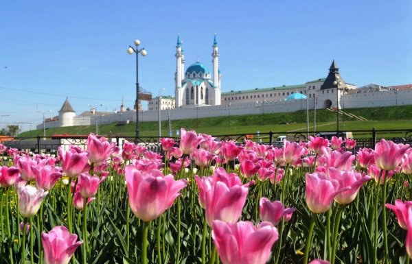 Казань Кремль весной