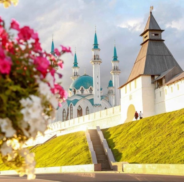 Казань март