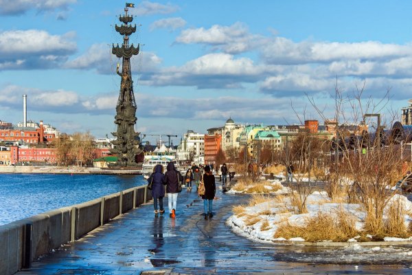 Ранняя Весна в городе