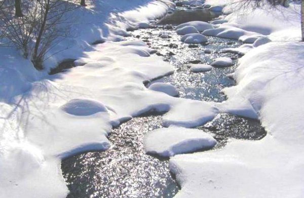 Тает снег бегут ручьи