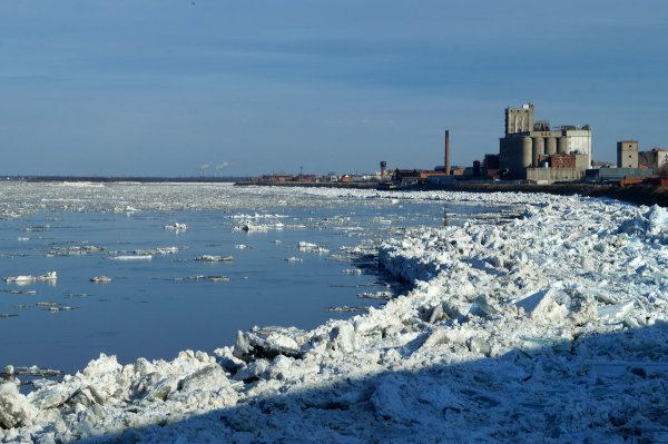 Ледоход на Томи 2021 в Томске