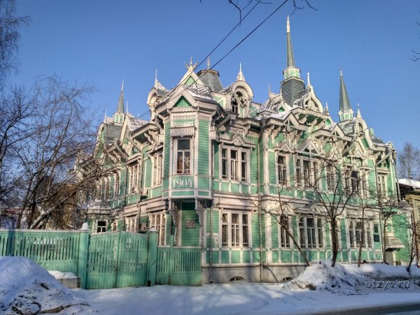 Март в городе