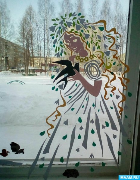 Украшение на окно девушка Весна