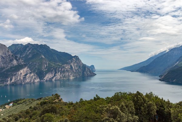 Озеро Гарда Италия берег