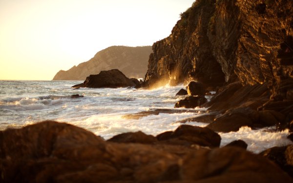 Скала над морем