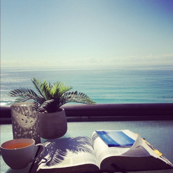 Красивый завтрак с видом