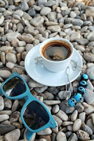 Завтрак у моря