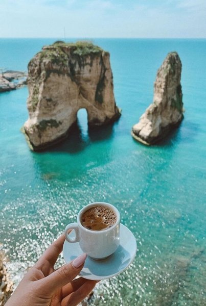 Кофе на берегу моря