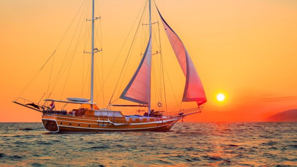 Рассвет на море