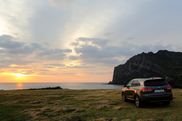 На море на машине