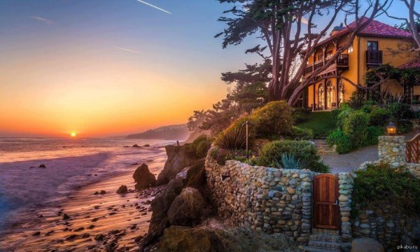 Вуд Сара домик на побережье