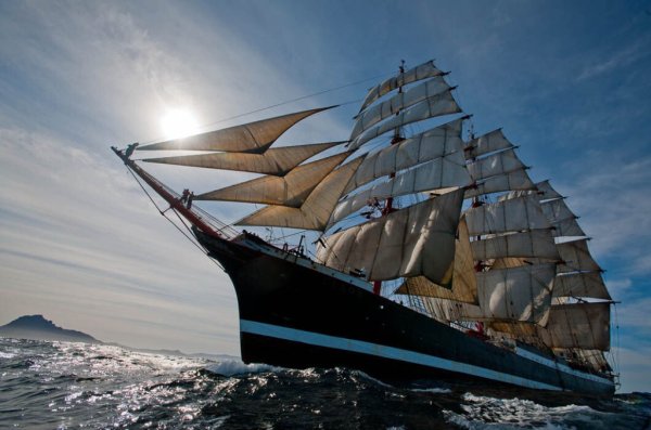 Корабль Барк Седов