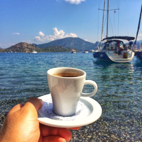 Кофе на берегу моря