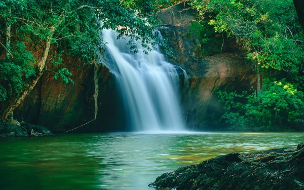 Водопад Нгалиема