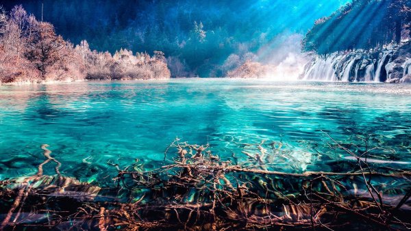 Вид со скалы вниз