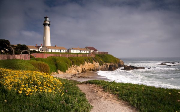 Пейзаж с маяком