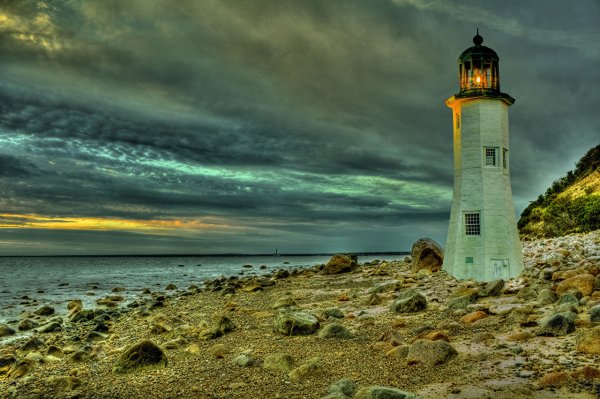 Маяк Балтийское море зеленый