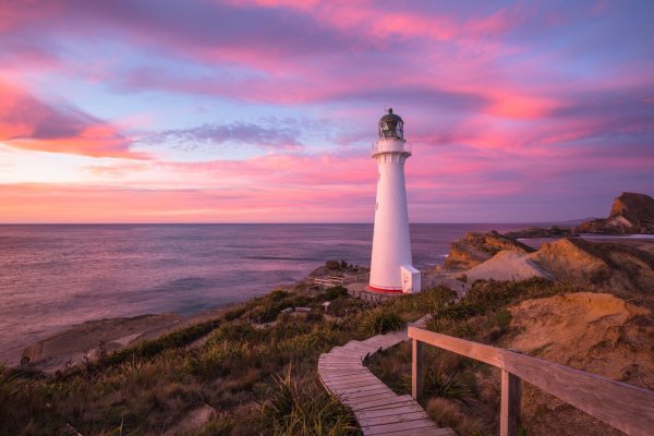 Маяк в порту Санта Круз