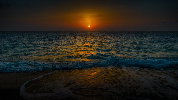 Закат на черном море