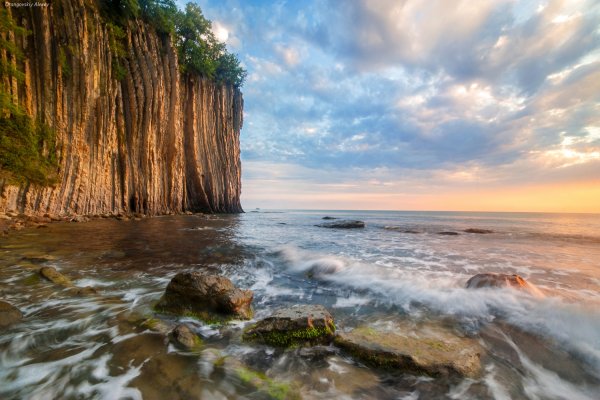 Черное море Краснодарский край скала Парус