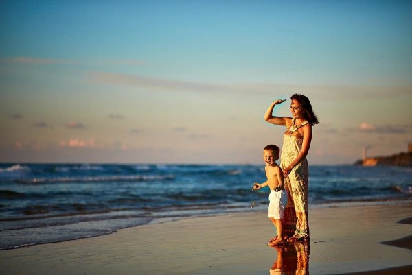 Мама с дочкой на Мальдивах