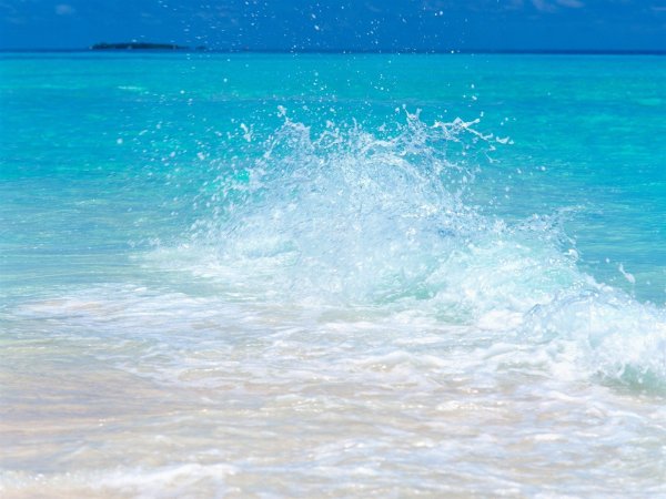 Море волны сверху