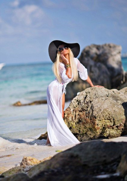 Девушка в шляпе