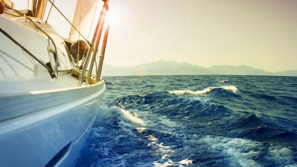 Море шторм корабль