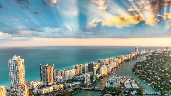 Италия океан Лигурия