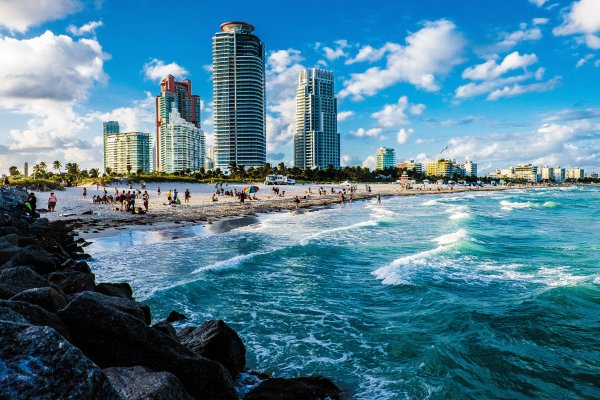 Море песок закат