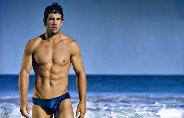 Джонни певец торс