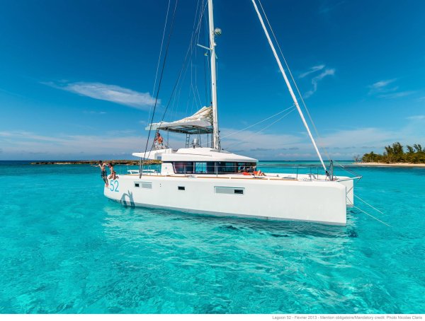 Катамаран Lagoon 52