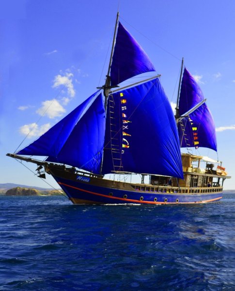 Фотообои белоснежные паруса