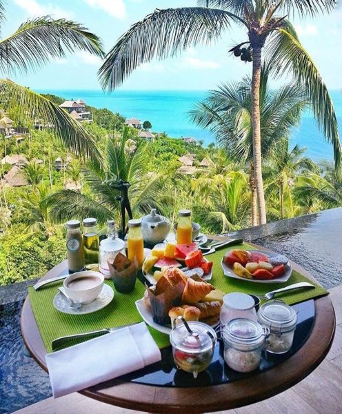 Завтрак на острове