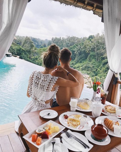 Завтрак вдвоем