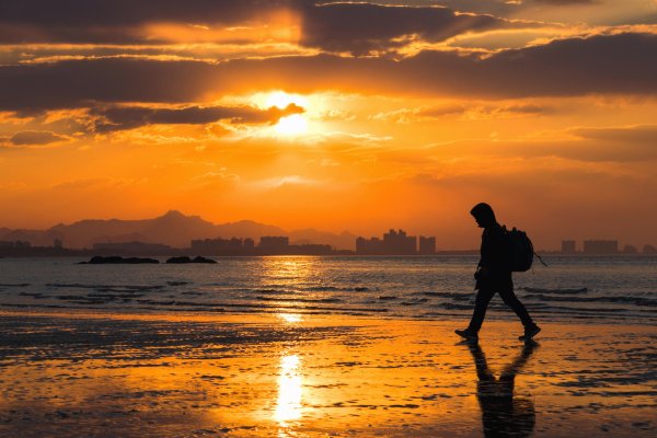 Человек на закате