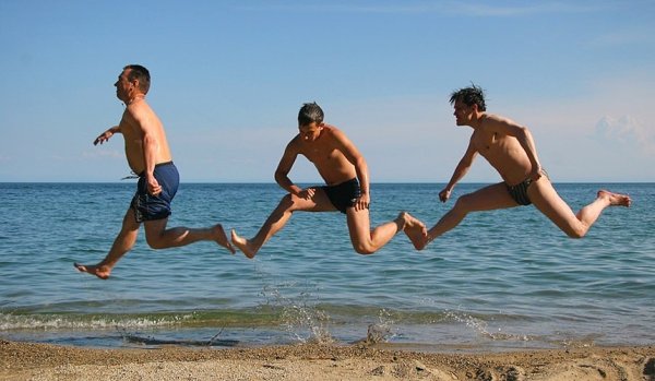 Отдыхать на пляже смешно