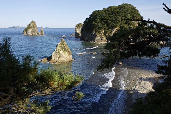 Берег японского моря во Владивостоке