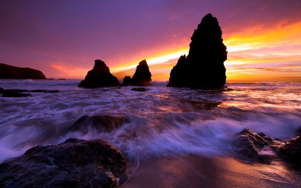 Море скалы закат