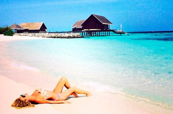 LIZOT feat. Emelie Cyréus - on the Top