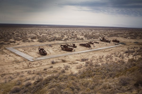 Высохшее море Аральское море