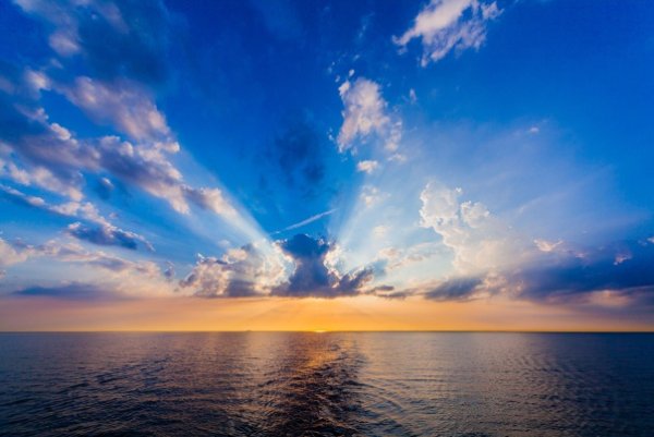 Море вблизи