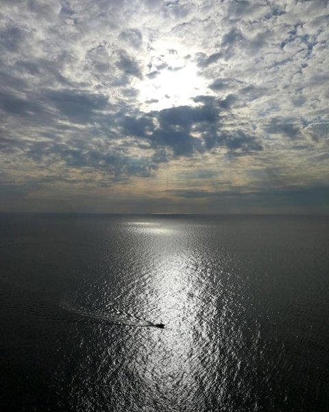 Море и небо два символа бесконечности