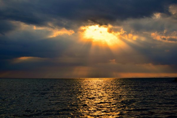 Море бесконечность