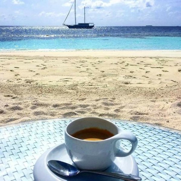 Кофе и море