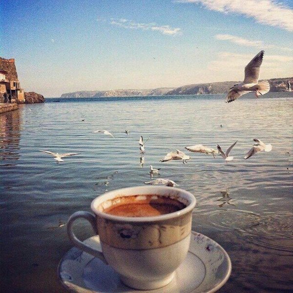 Кофе с видом на море