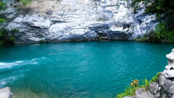Абхазия галечный пляж в Гаграх