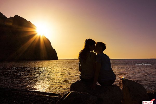 Влюбленные на берегу моря