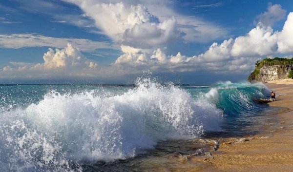 Бирюзовое море