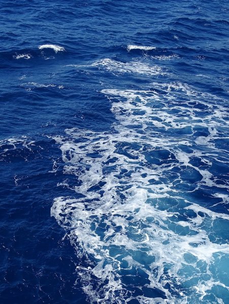 Синее море